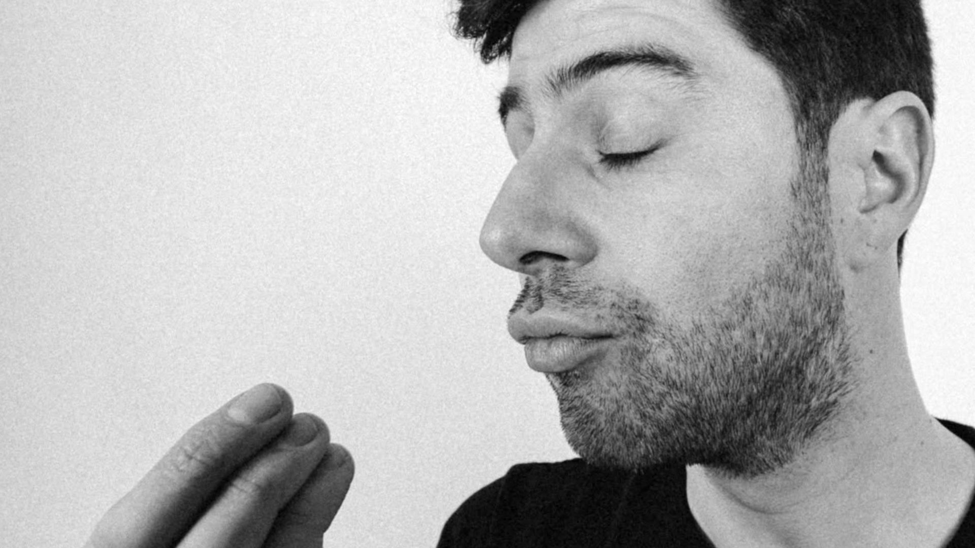 Pau estrena “Riquísimo”, un nuevo disco enérgico y rockero que combate el FOMO